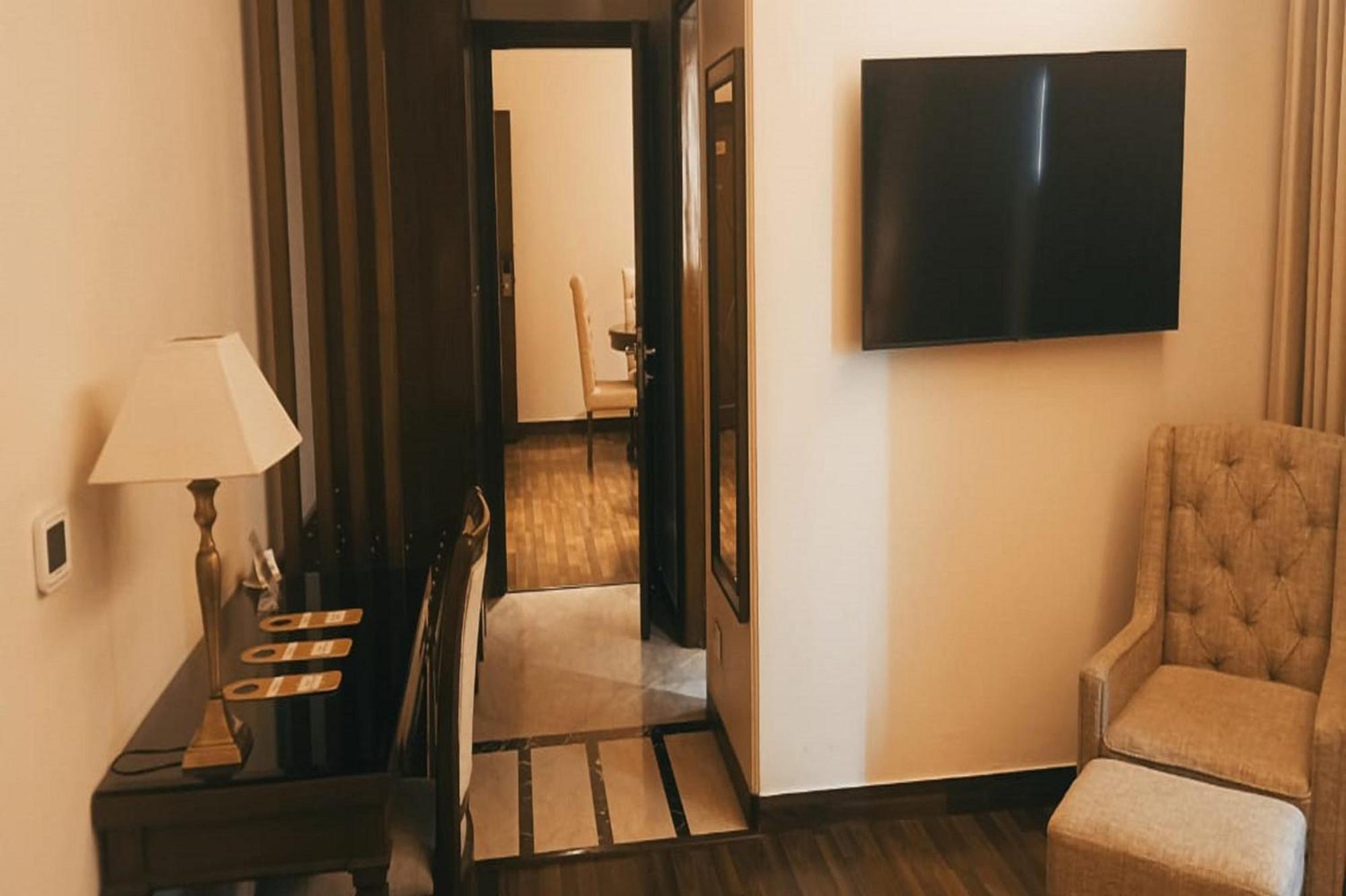 Hotel Home In By Amrik Sukhdev Sonipat Dış mekan fotoğraf