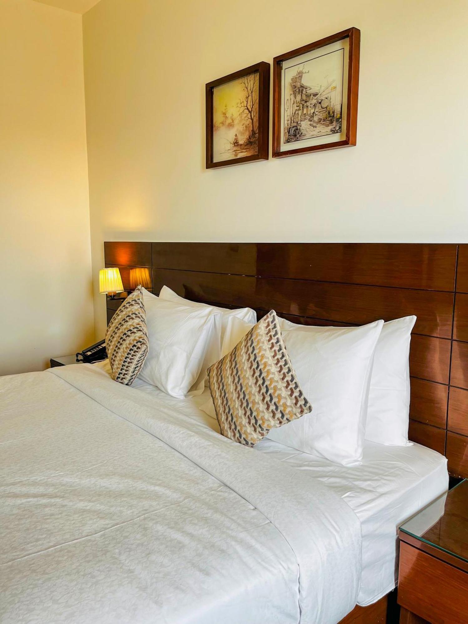 Hotel Home In By Amrik Sukhdev Sonipat Dış mekan fotoğraf