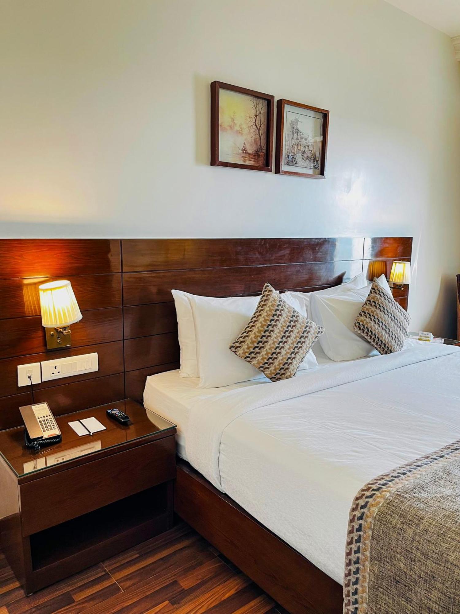 Hotel Home In By Amrik Sukhdev Sonipat Dış mekan fotoğraf